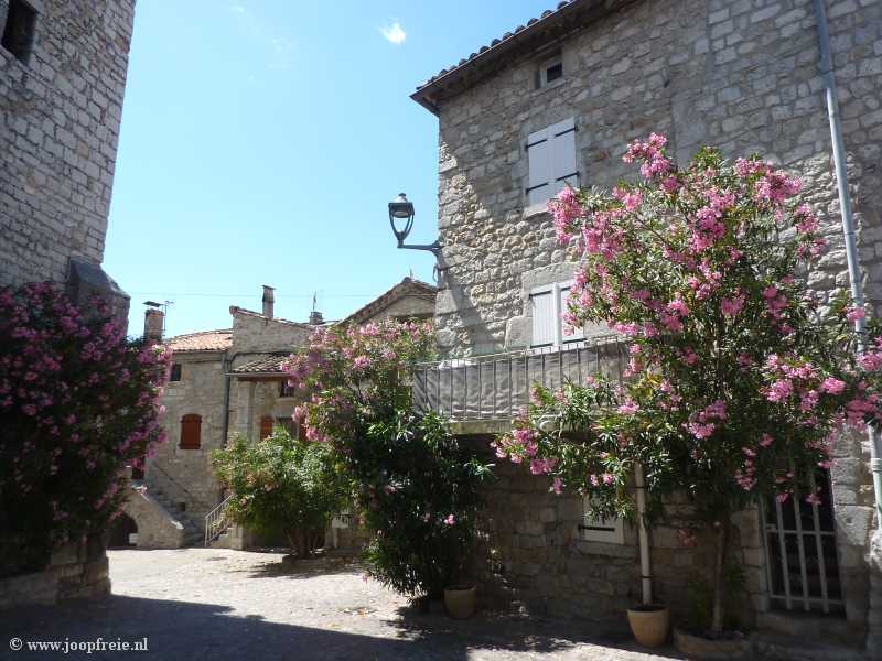 Straatje in het oude stadsdeel van Ruoms